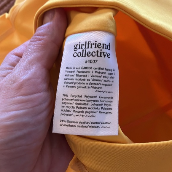 NWT GC high rise compressive legging, citrine/yellow, small, pocketless - Picture 3 of 4